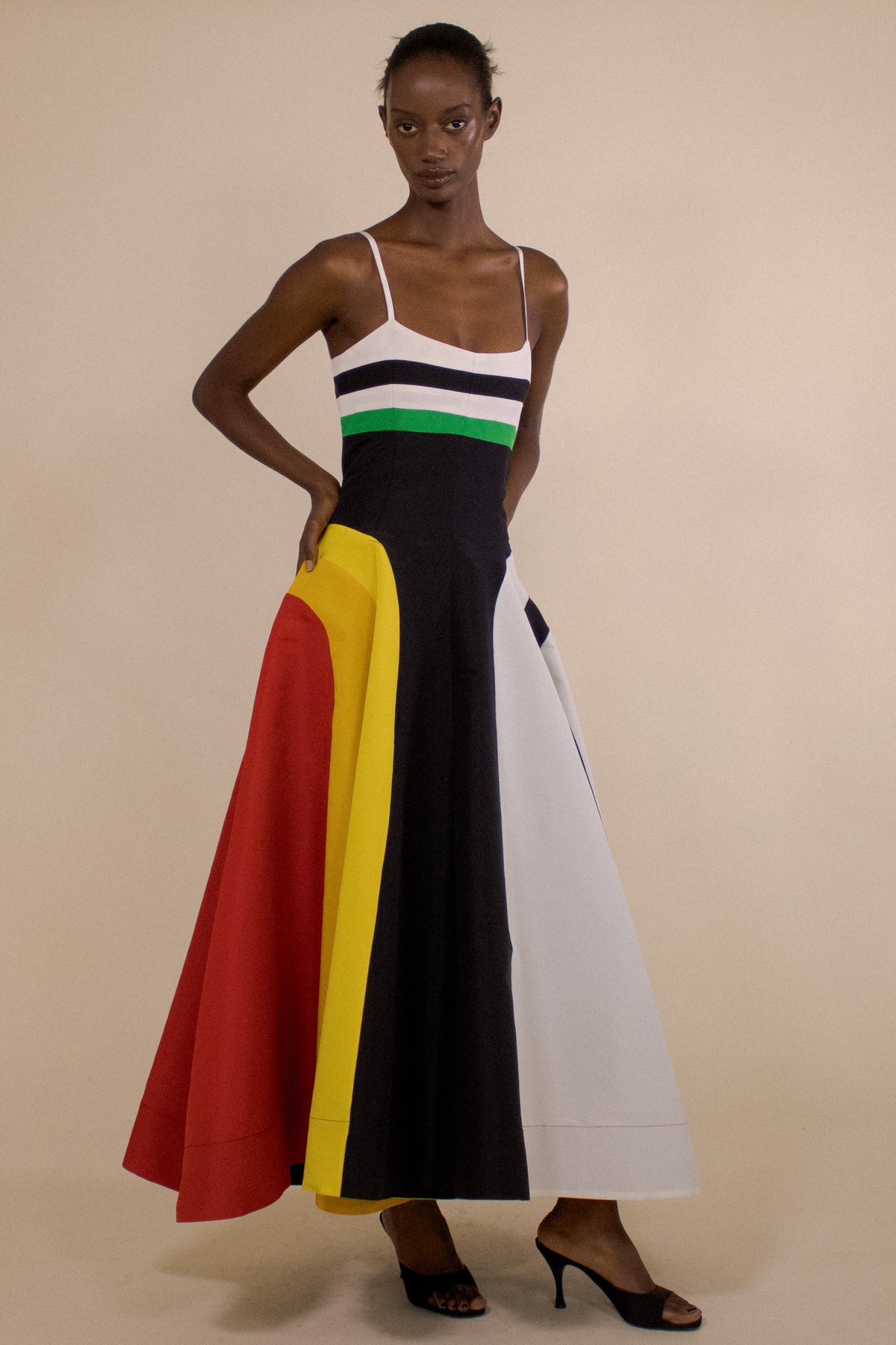 BOARD SHORT COLORBLOCK GOWN (PRE-ORDER)