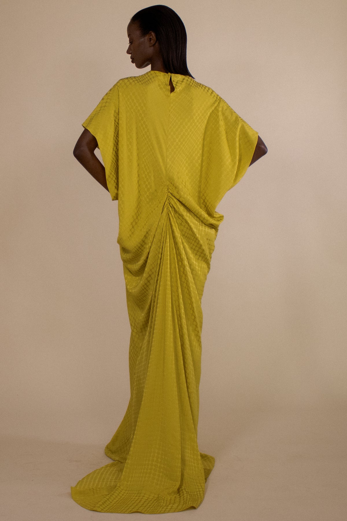 WIGGLE DOT JACQUARD SHORT SLEEVE TETHERED CAFTAN (PRE-ORDER)