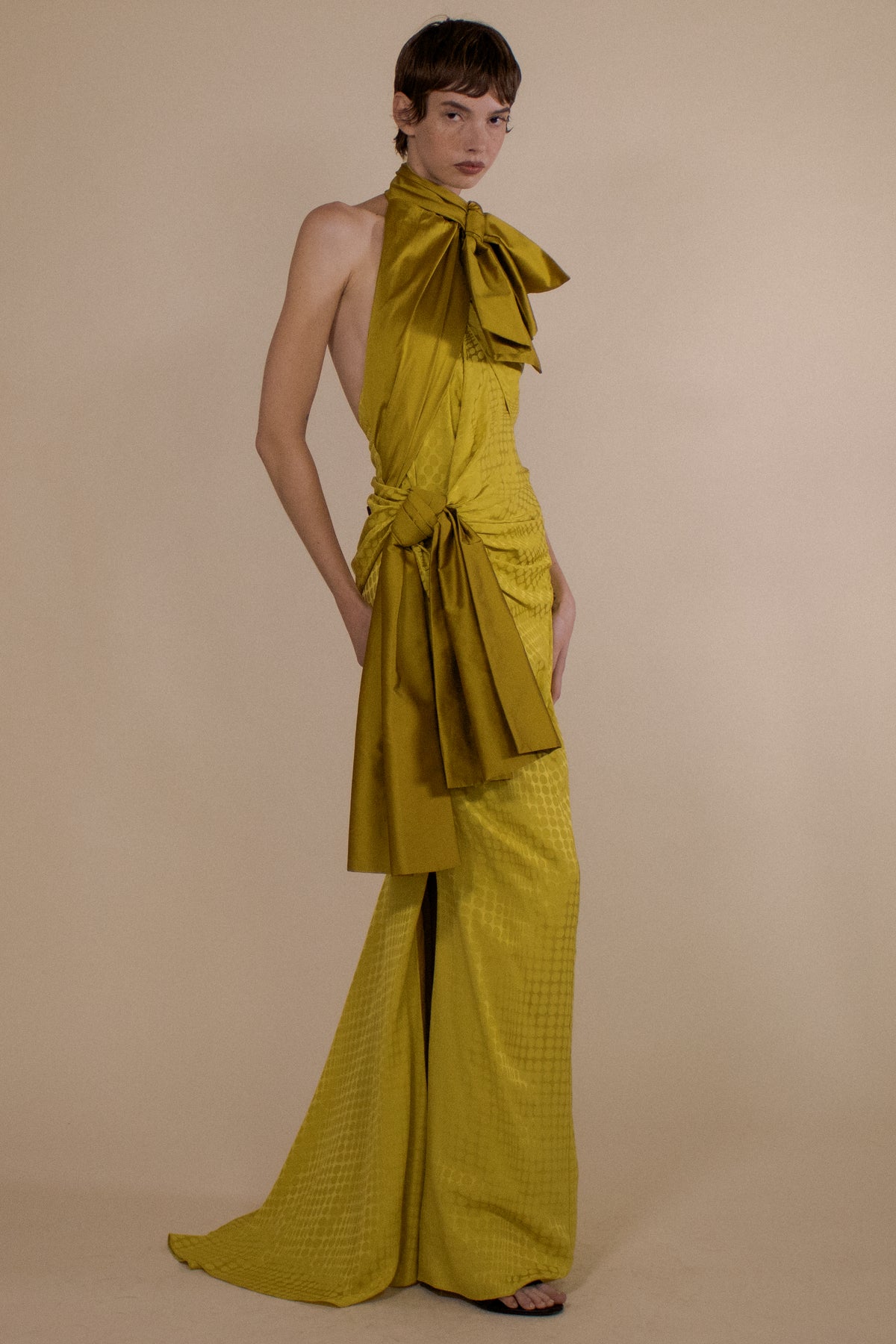 WIGGLE DOT JACQUARD DOUBLE BOW GOWN (PRE-ORDER)